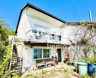 Umfangreich saniertes EFH inkl. PV-Anlage, Terrasse, Wintergarten und Garage - Ahnatal