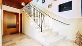 EG Treppenhaus / Haupteingang - 