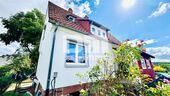 Frontansicht Titel - Kernsaniertes Einfamilienhaus mit Doppelgarage, großem Garten und Home-Office-Oase