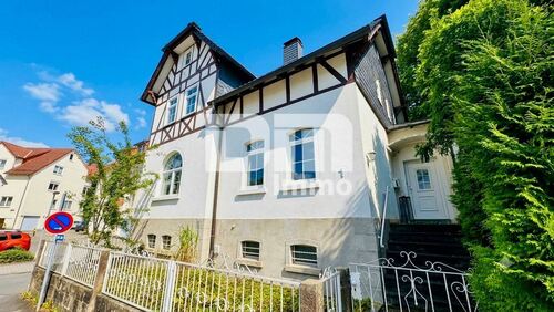 Frontansicht Haupteingang - 5 Zimmer Einfamilienhaus zum Kaufen in Witzenhausen
