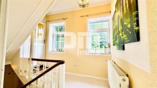OG / DG Treppenaufgang / Zugang Balkon - 