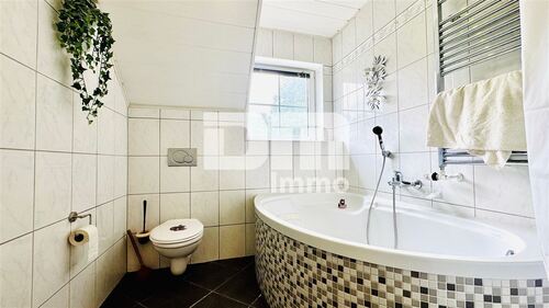 OG / DG Bad / Wanne / Dusche - 