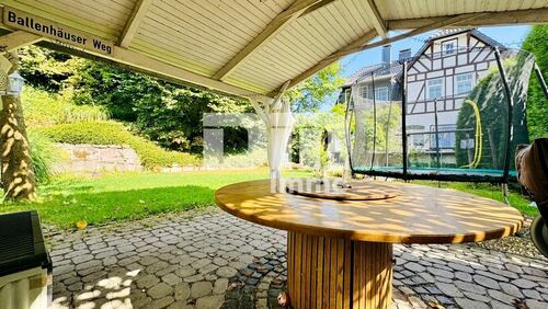 Gartenbereich / Freisitz überdacht - 