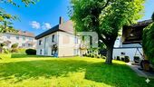 Zufahrt / Gartenbereich vor dem Haus + Überdachung - 