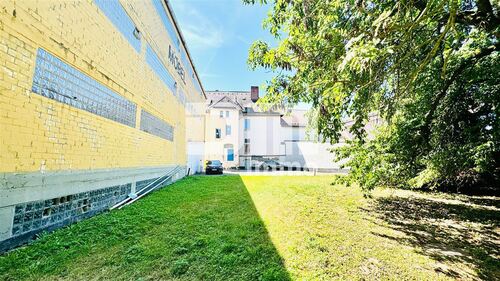 Freifläche neben hinterem Lagergebäude - 