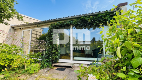 Rückansicht / Terrasse - 2.5 Zimmer Reihenmittelhaus in Kassel