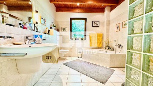 Haus 1 Badezimmer / Wanne / Dusche - 