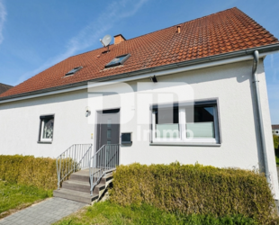 Charmantes Ein- bis Zweifamilienhaus mit großem Garten in begehrter Lage - Sibbesse