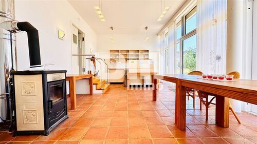 EG Hauptraum / Gastraum groß / Zugang Terrasse 1 - 