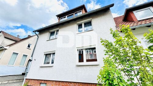 Frontansicht Titel - Modernisiertes Zweifamilienhaus mit Maisonettebereich in Panorama Traumlage + Garage Terrasse