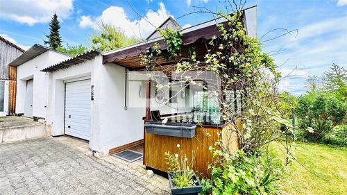 Garage / Terrasse überdacht - 