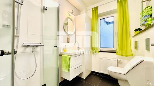 WE1 EG Badezimmer / Dusche / Urinal - 