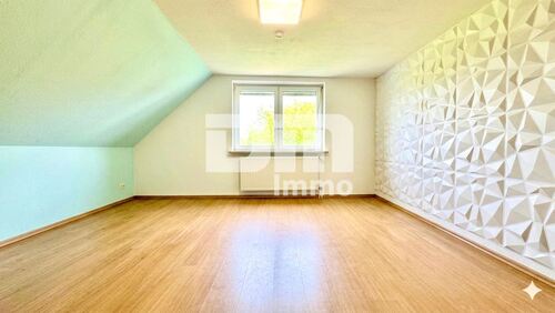 Wohnhaus OG Schlafzimmer / Kind 1 - 
