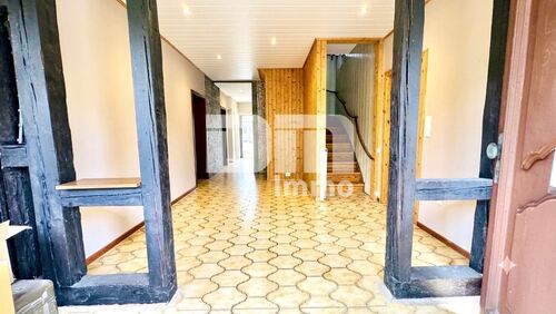 Wohnhaus EG Haupteingang / Windfang / Flur / Diele - 