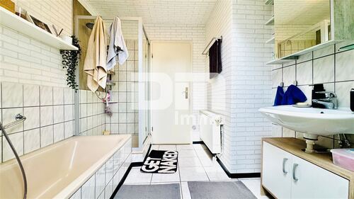 OG / DG Bad / Wanne / Dusche - 