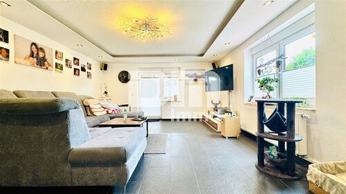 EG Wohnzimmer / Zugang Terrasse / Offen - 