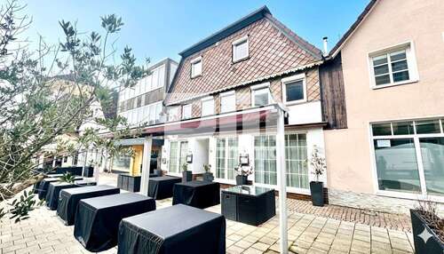 Foto - Haus zum Kaufen in Holzminden 399.000,00 € 325 m²