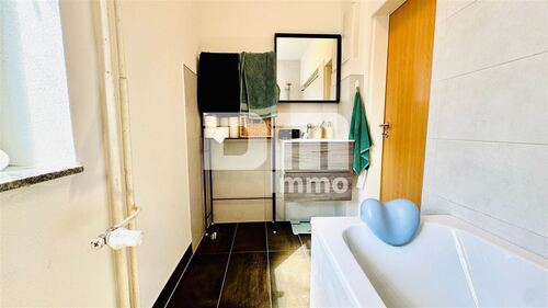 Haupthaus links EG WE Badezimmer Wanne - 