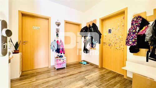Haupthaus links OG Flur / Diele - 