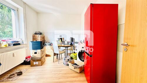 Haupthaus links EG WE Küche - 