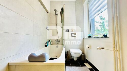 Haupthaus links EG WE Badezimmer Wanne - 