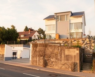 Moderne 3-Zimmerwohnung (Bj. 2015) 18 m² Terrasse, Aufzug & Tiefgarage in Feldrandlage Mainz-Finthen