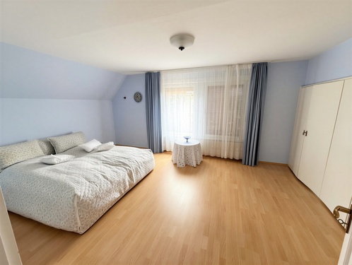 Schlafzimmer Dachgeschoss - 
