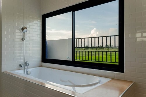 Bad - 4 Zimmer Villa in Thap Tai