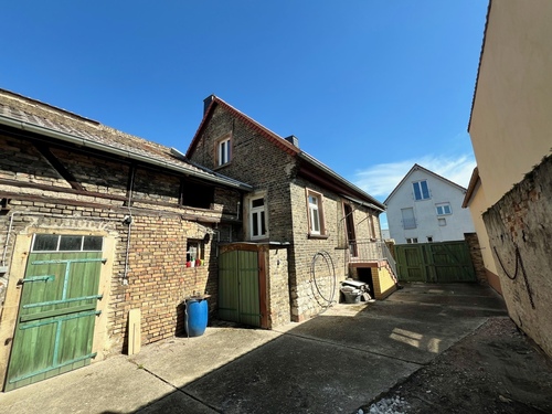 Innenhof - 3 Zimmer Einfamilienhaus zum Kaufen in Bodenheim