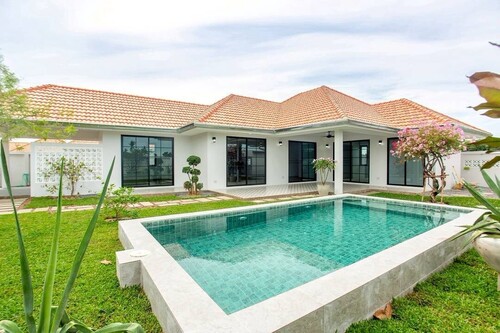 Pool Garten - 3 Zimmer Villa zum Kaufen in 