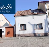 Haus mit viel Stauraum und kleinem Garten - Garage - Carport - Zörbig