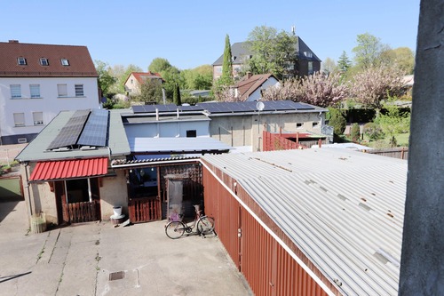 Au Haus 2 Gastronomie Blick von Haus 1 PV Anlage - 