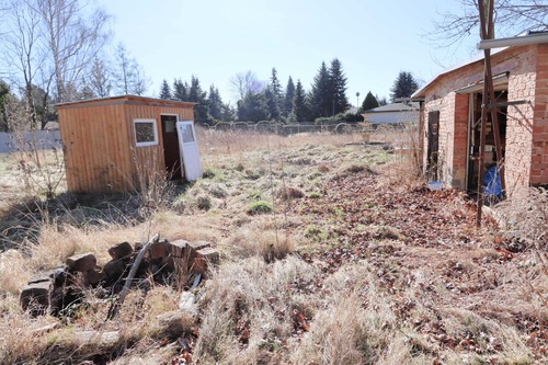 Garten vorn Eingan - 