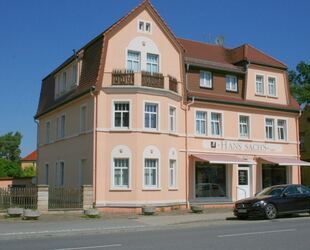 Schicke Dachgeschosswohnung mit EBK! - Bernsdorf