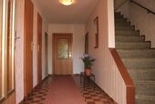Hauseingang - 9 Zimmer Einfamilienhaus zum Kaufen in Lohsa