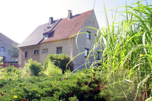 Straßenansicht von rechts - Idyllisches Wohnen in Kamenz - Direkt am Forst