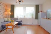 Wohnzimmer-Beispielfoto - Mehrfamilienhaus, Wohnhaus mit 264,44 m² in Elstra zum Kaufen