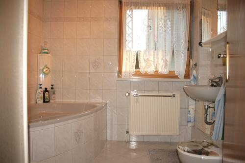 Bad EG - Einfamilienhaus mit 146,35 m² in Lohsa zum Kaufen