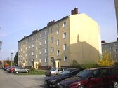 Vorderansicht - Wohnen mitten im Ort. - 379,44 EUR Kaltmiete, ca.  61,20 m² Wohnfläche