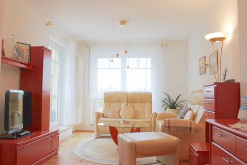 Wohnzimmer - 2 Zimmer Etagenwohnung zum Kaufen in Dresden