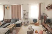 Wohnzimmer Wohnung links - 16 Zimmer Wohn- & Geschäftshaus in Bischofswerda
