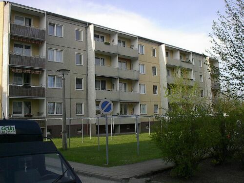 Ansicht von hinten - 4 Zimmer Etagenwohnung in Wittichenau
