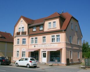 Schicke Dachgeschosswohnung mit EBK! - Bernsdorf