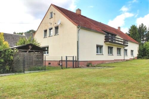 Seitenansicht - 10 Zimmer Einfamilienhaus zum Kaufen in Hohendubrau