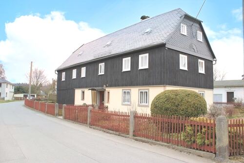 Straßenansicht - Friedersdorf – Helles Wohnjuwel mit Wohlfühlfaktor
