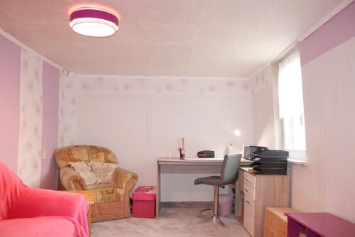 Kinderzimmer - 6 Zimmer Einfamilienhaus zum Kaufen in Bischofswerda