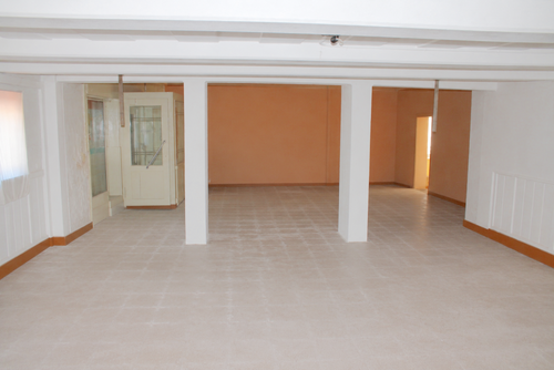 Gewerbeeinheit 120m² - 19 Zimmer Mehrfamilienhaus, Wohnhaus zum Kaufen in Seifhennersdorf