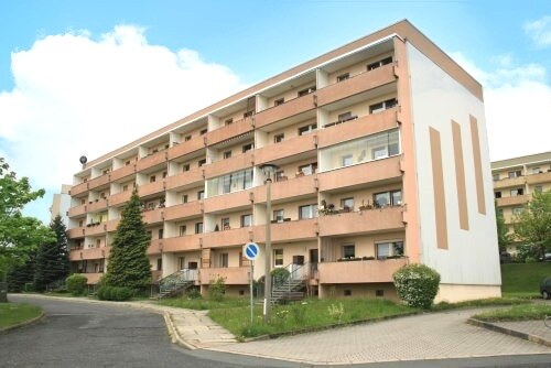 Vorderansicht - Bernstadt - 8% Rendite für 3 Wohnungen