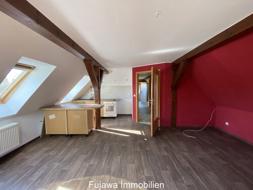 Wohnzimmer mit offener Küche DG - 