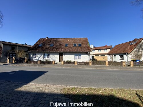 Ansicht Hofladen Haus und Garage - sanierungsbedürftiges Haus mit Garage und Nebengebäude günstig zu verkaufen